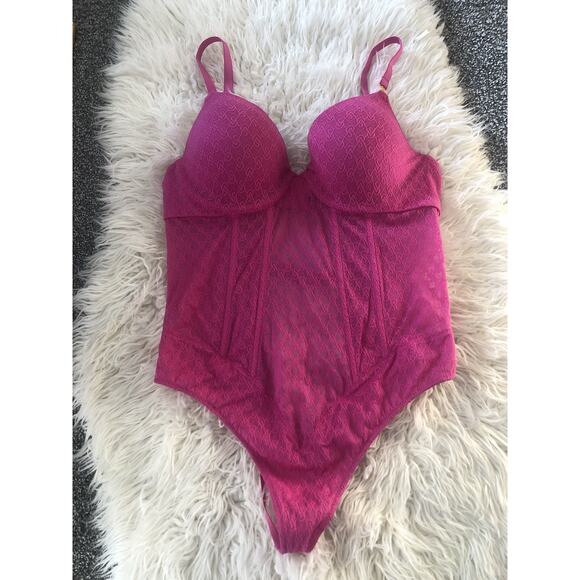 VICTORIAS SECRET BODYSUIT TEDDY LINGERIE Pink LACE sz Large MM - Picture 1 of 8